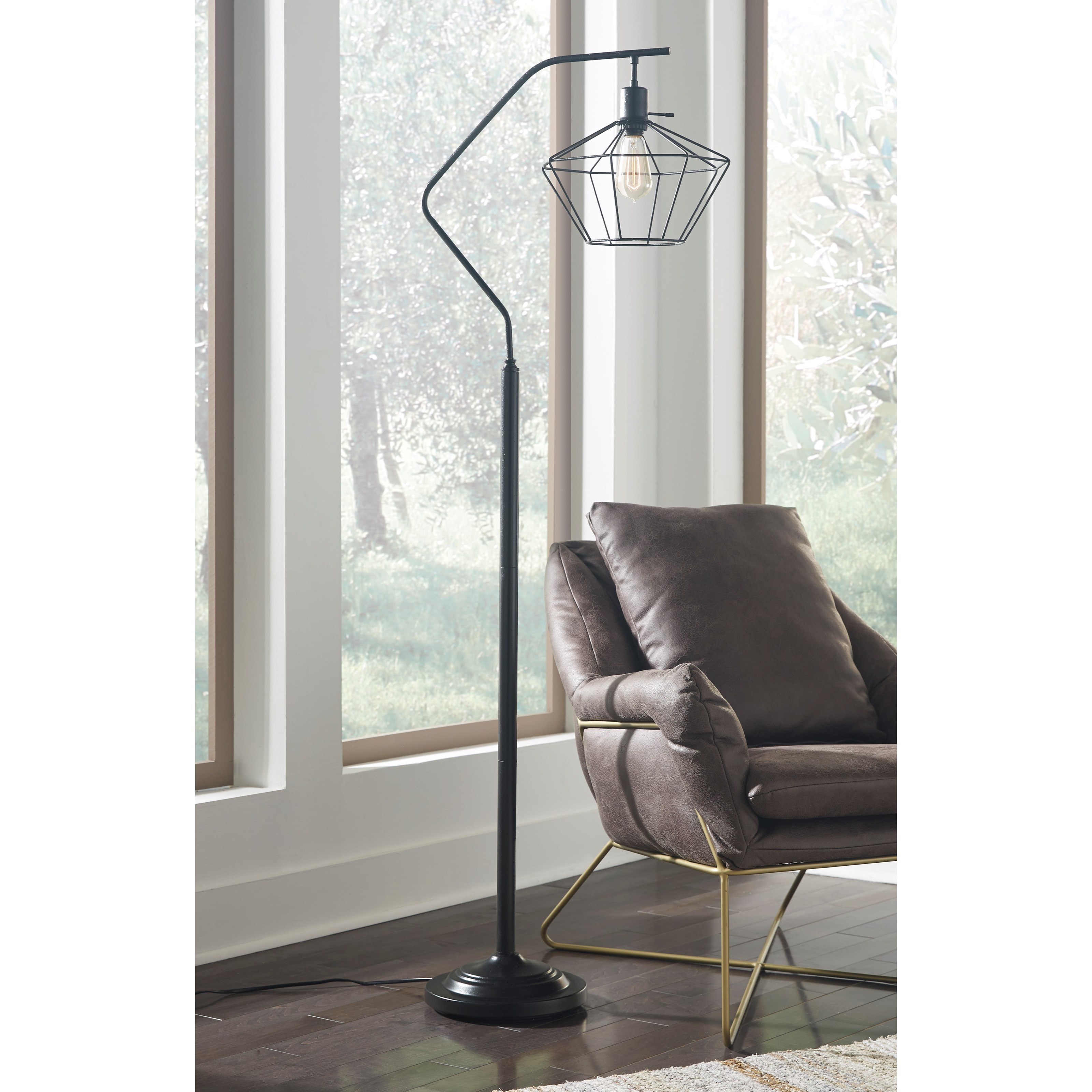 Signature Design by Ashley Lamps Contemporary L207181 Makeika Black